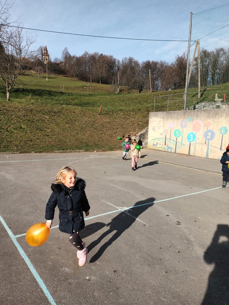 V decembru na prostem